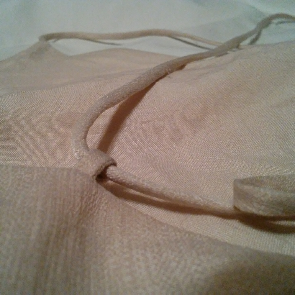 Six Crisp Days Urban Outfitters Creme Lined Top - Picture 8 of 9